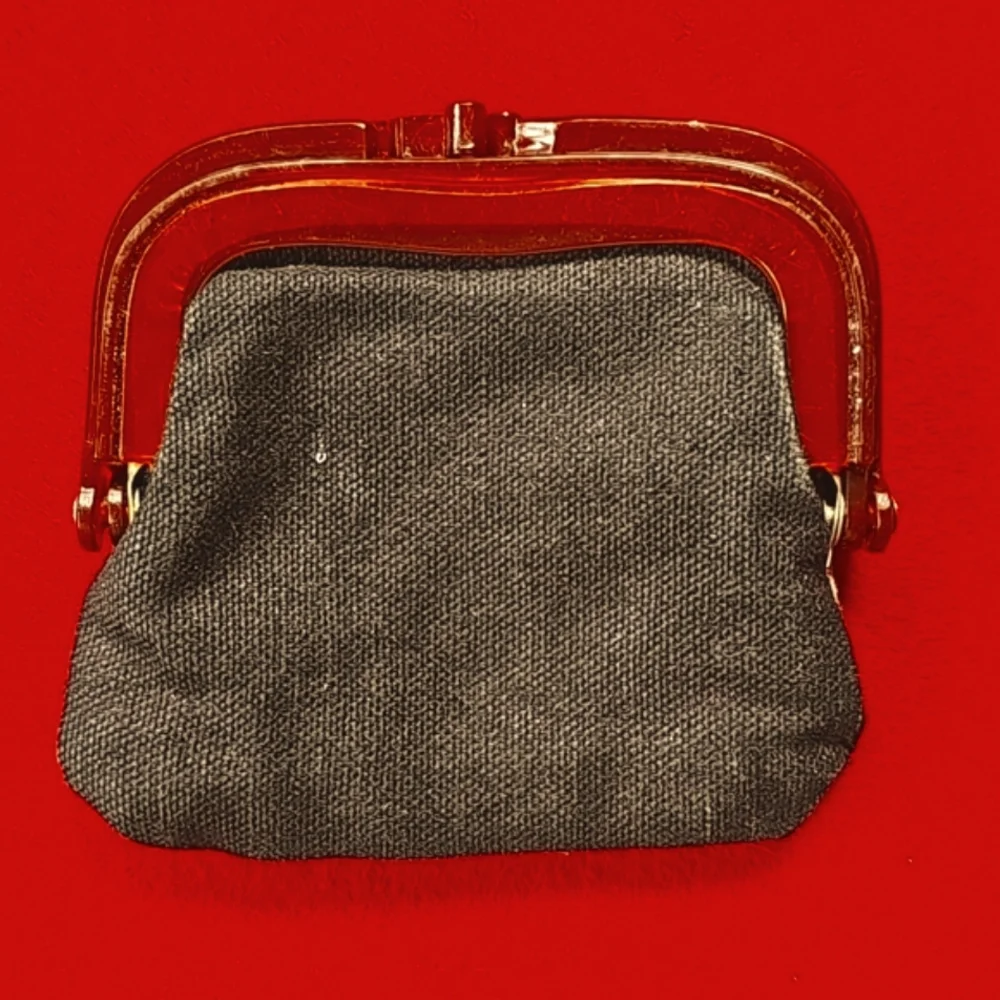 Clutch & Coin Purse - Picture 13 of 16